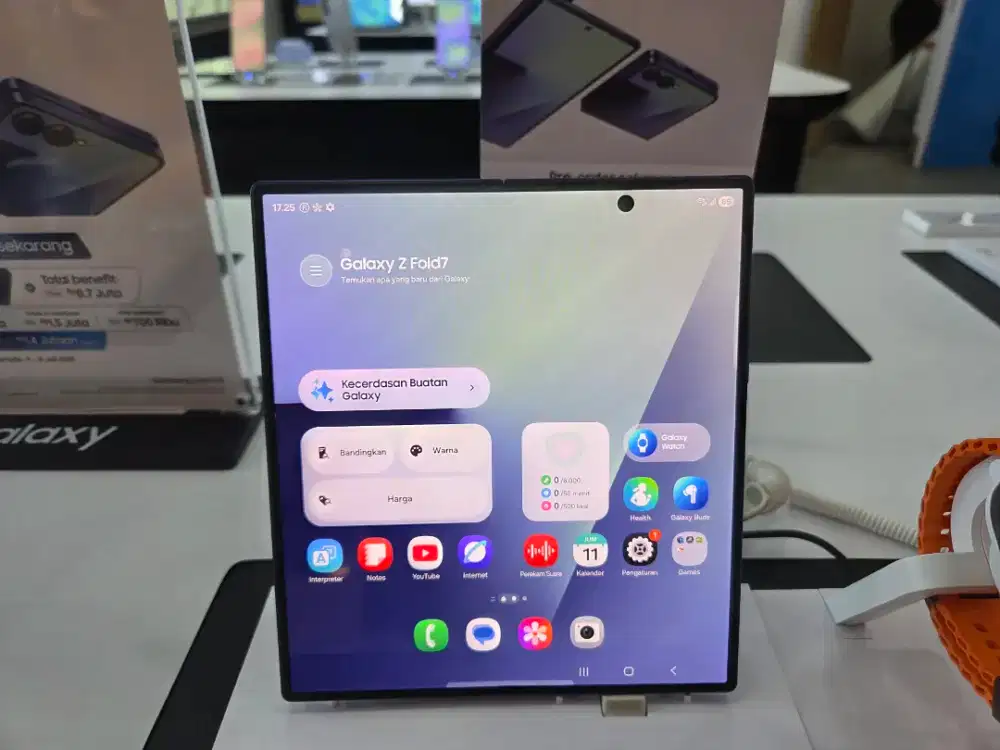 New galaxy fold7  256
