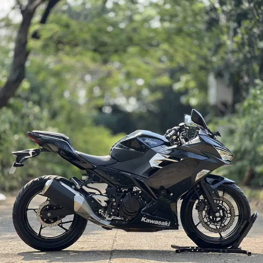 KAWASAKI NEW NINJA 250 FI HITAM 2019 KM 14K PAJAK PANJANG KAYAK BARU