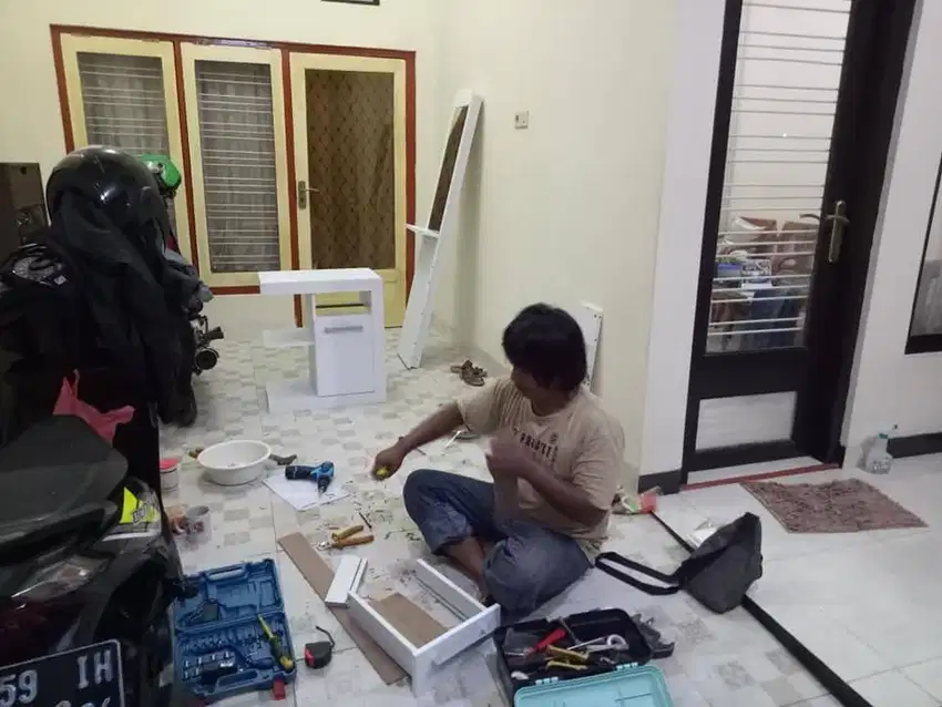 orang yg bisa ngerakit lemari atau funitur