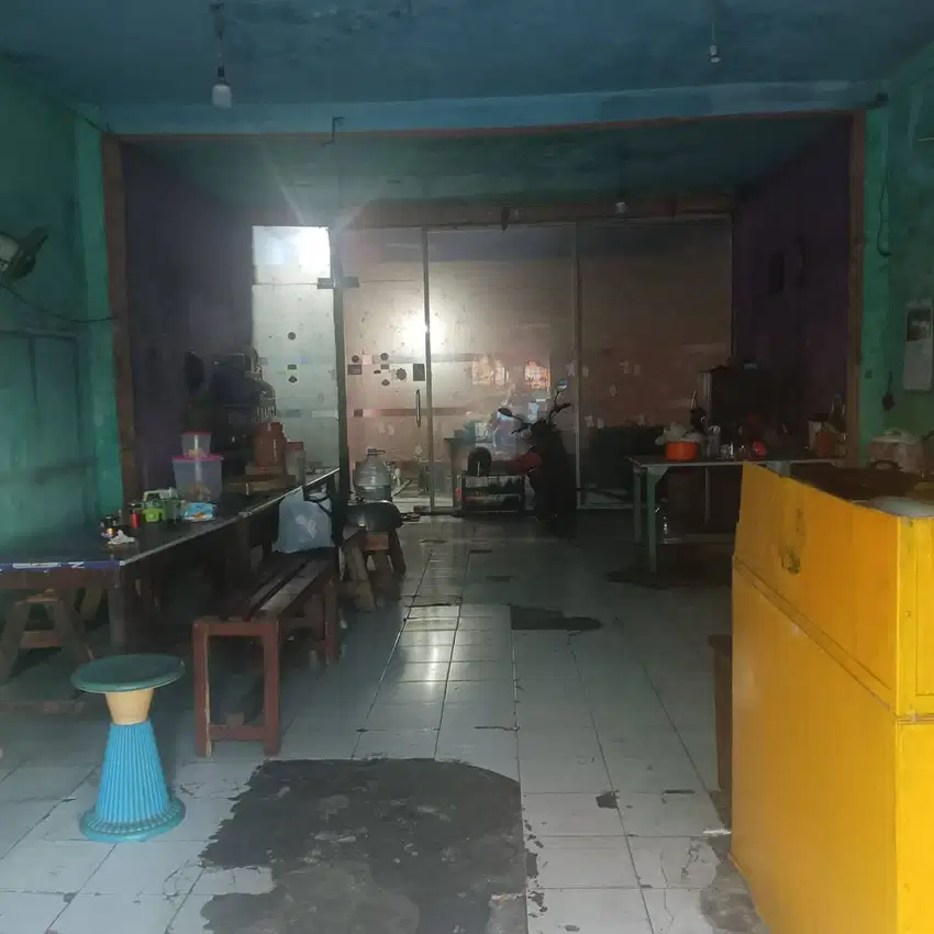 Disewakan Atau Dijual Ruko Lokasi Strategis Raya Ahmad Yani Surabaya