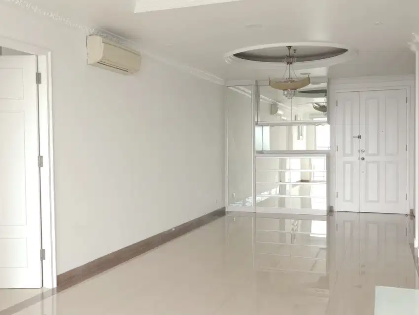 Apartemen 220m2 5 kamar di French Walk, Kelapa Gading