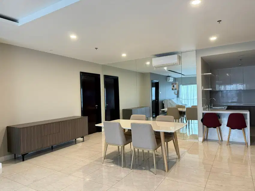 Apartment Somerset Permata Berlian Tower South Tipe 3+1 BR Siap Huni