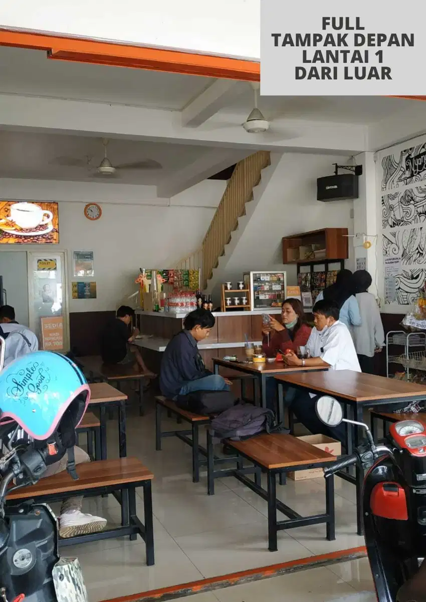 RUKO PLUS CAFE YANG MASIH BEROPRASI RAMAI DI TENGAH KOTA SIDOARJO