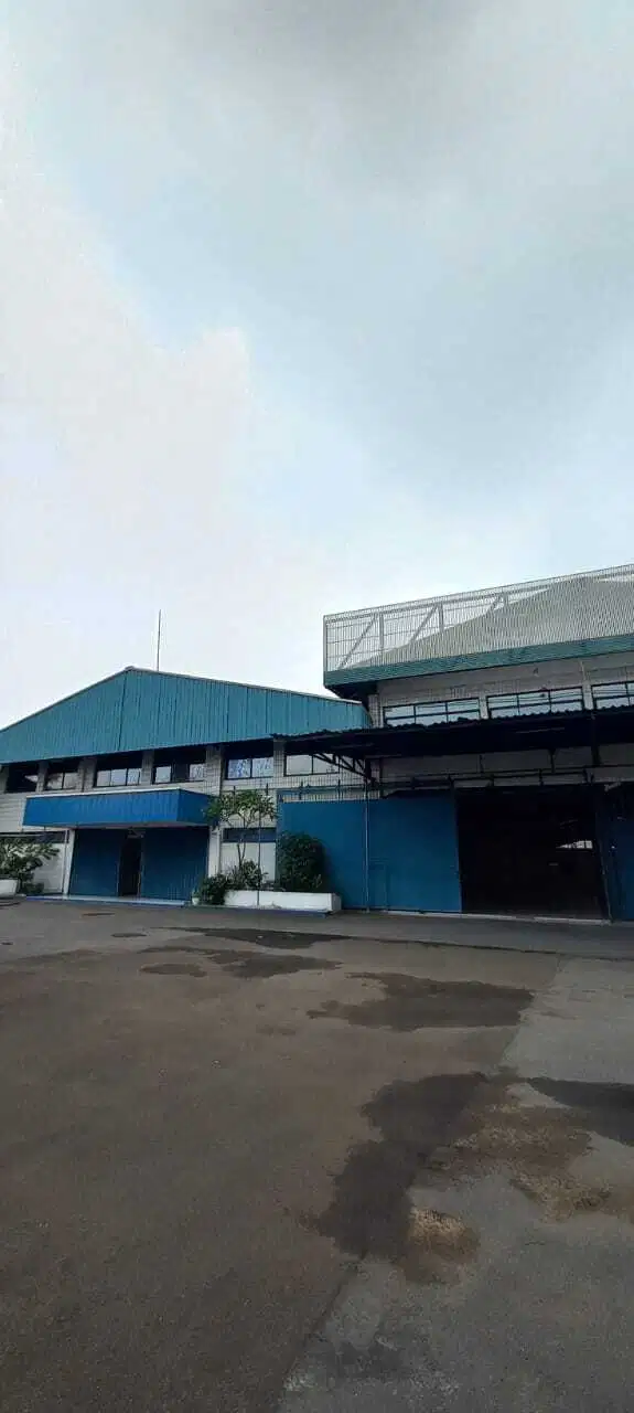 Gudang Akses Kontainer 40 Feet Di Sultan Agung Bekasi
