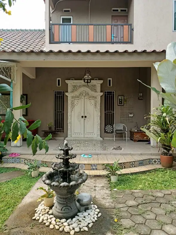 Rumah Asri dekat Perumahan The Address Cibubur