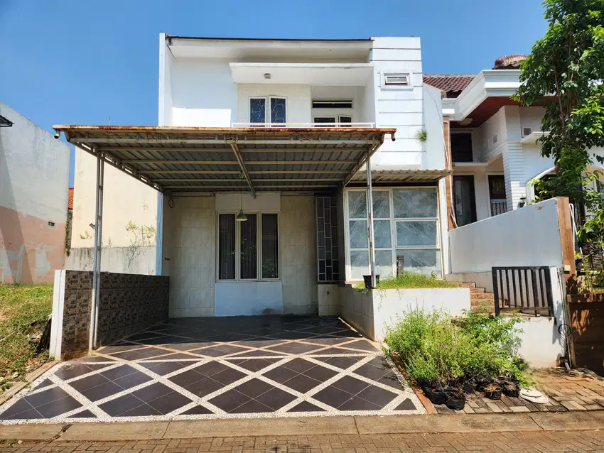 Rumah Graha Taman Bunga BSB City Semarang