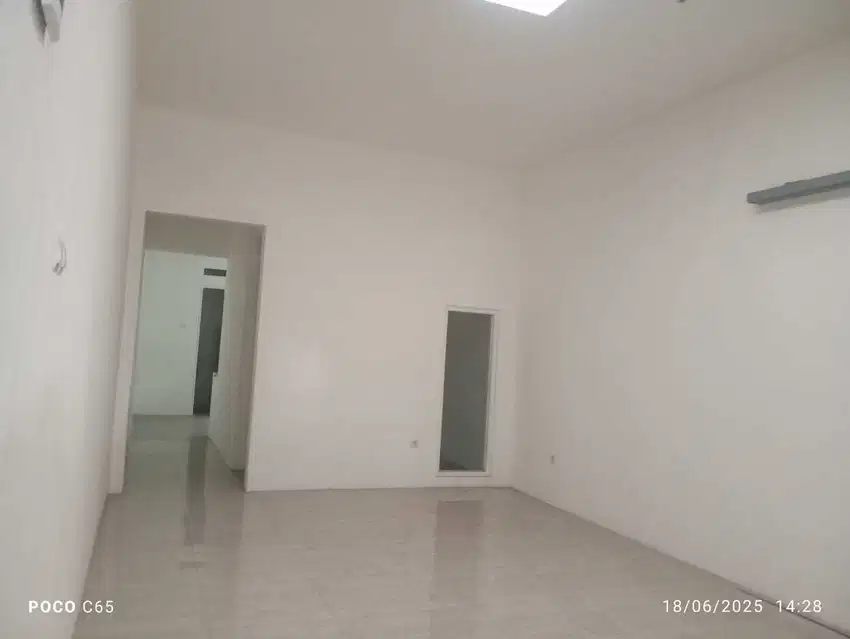 Disewakan Ruko Baru Simple 1 Lantai Di Antapani