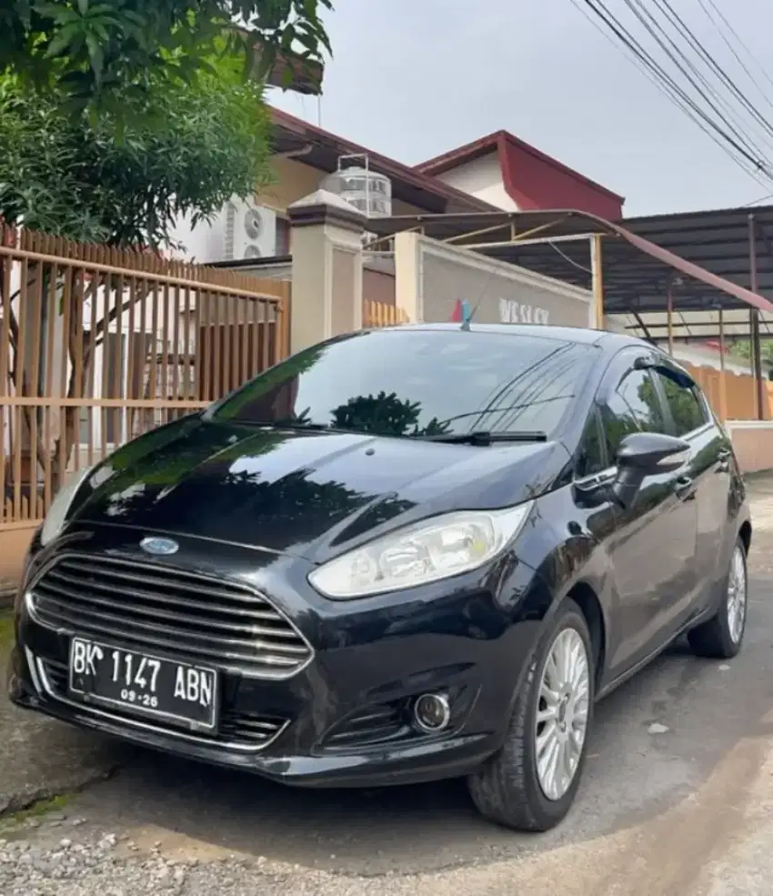 Ford fiesta 1.5S tahun 2014