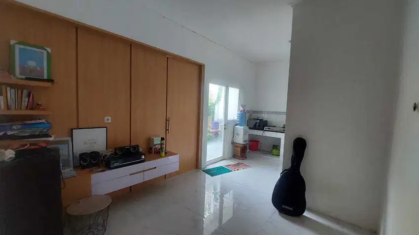 Rumah di bukit diponegoro tembalang dekat undip
