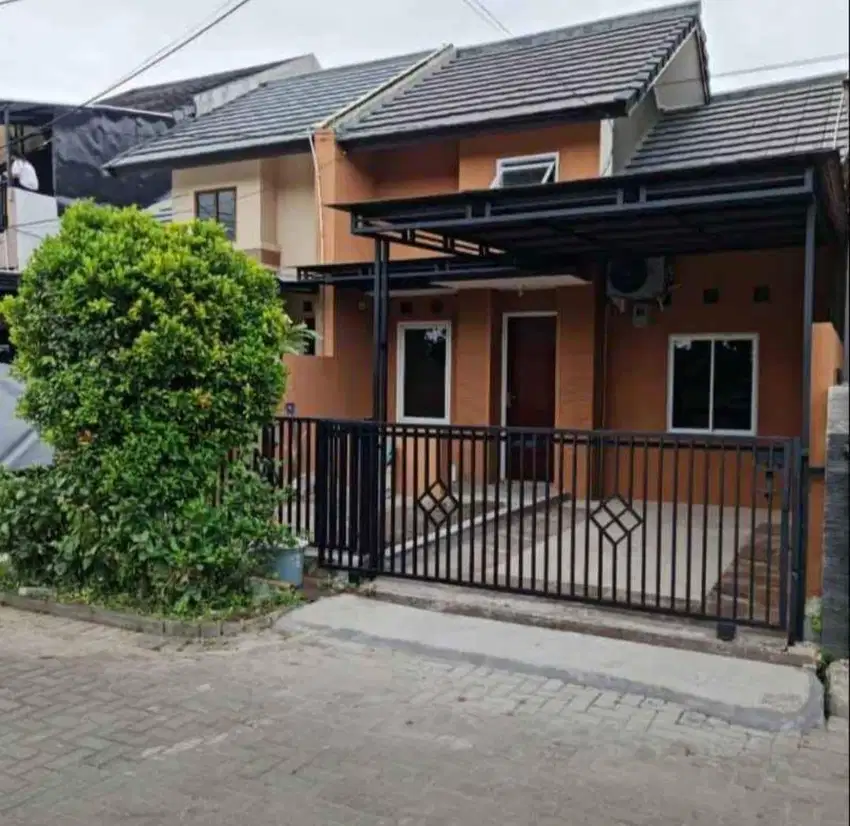 Rumah Terawat Pinus Regency Seokarno Hatta Bandung