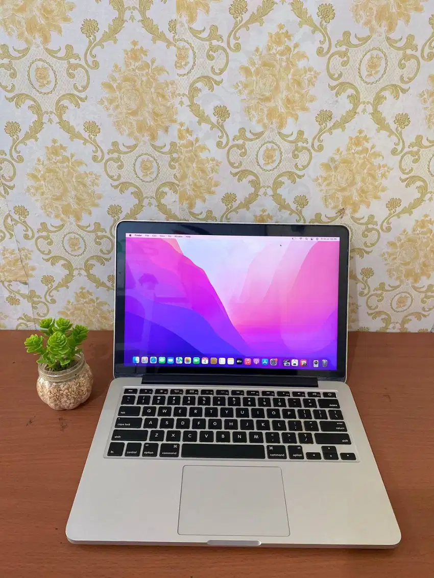 JUAL MACBOOK PRO 2015 RETINA INTEL CORE I5 RAM 8 GB SSD 128 GB SECOND