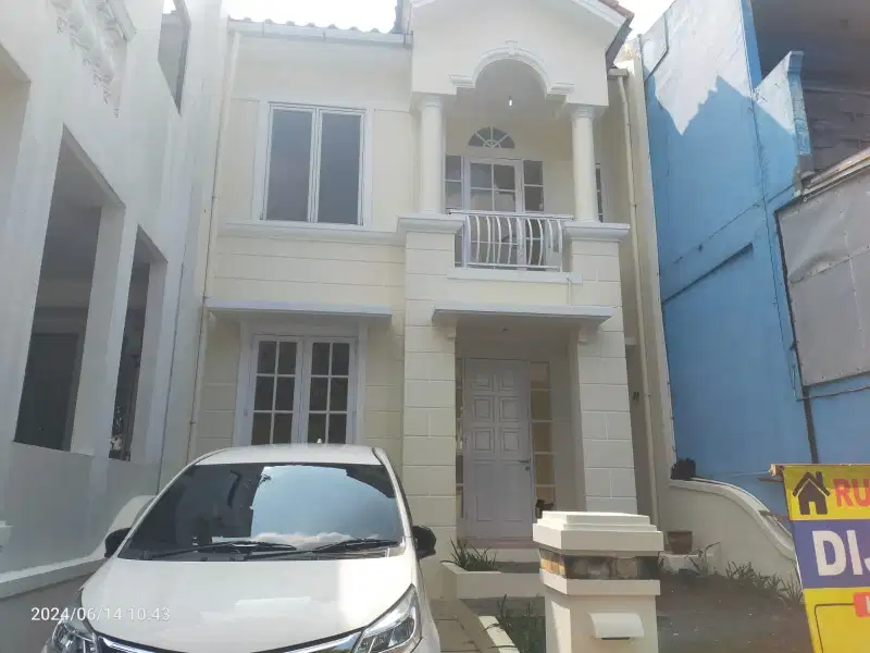 Rumah 2 Lantai Rapi Siap Huni di Citra Gran Cibubur
