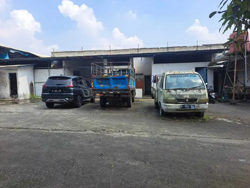 Gudang Di Legok Raya Tangerang Luas 935 m2 SHM Lokasi Strategis