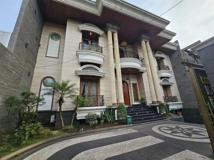 Rumah Mewah Mainroad Di Sekejati Kiaracondong Dekat Turangga Soetta