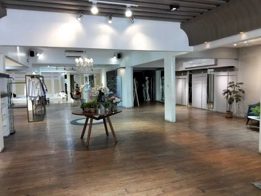 (RENT) RUANG USAHA/KOMERSIL MAINROAD SUPRATMAN ,BANDUNG, PUSAT KOTA