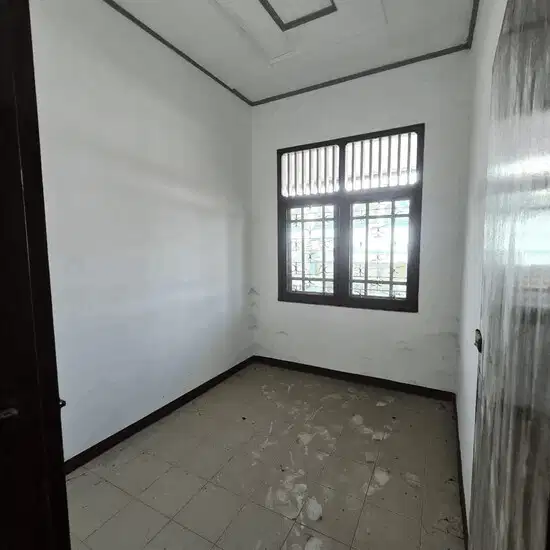Rumah 2 Lantai Bebas Banjir Bonus AC Di Kayu Putih S7702