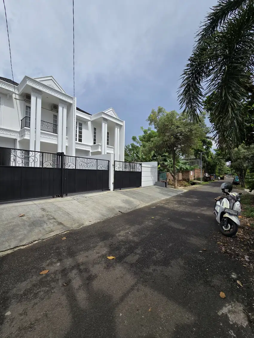 Dijual Rumah siap huni di Duren Sawit Jakarta Timur