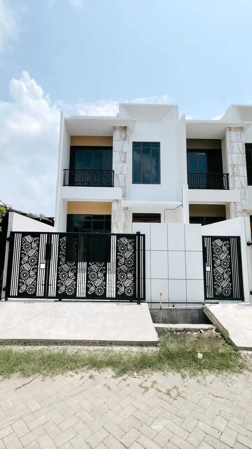 Dijual Rumah Tingkat 2 Full Bangunan Desain Elegan! di Harapan Indah
