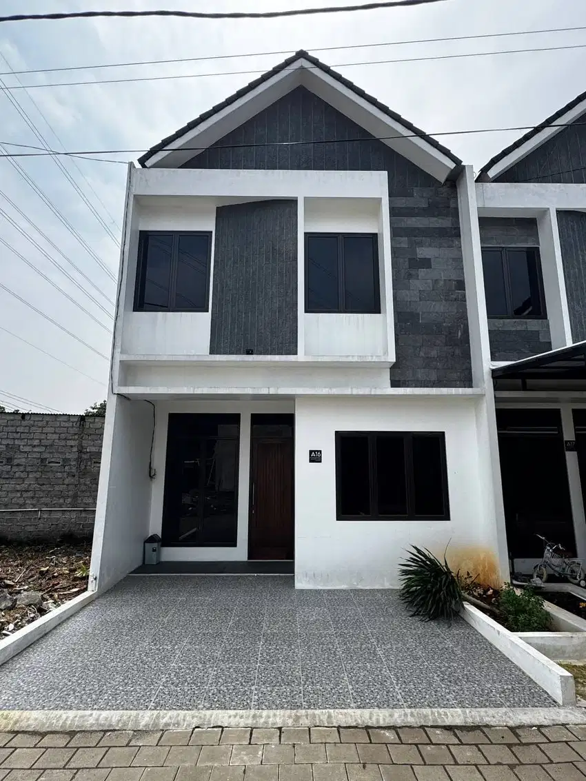 Rumah 2 lantai Nggak sampai 700 juta,