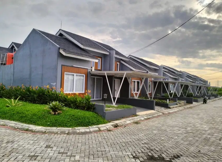 Dijual RUMAH DEKAT MALL SUMMARECON BEKASI