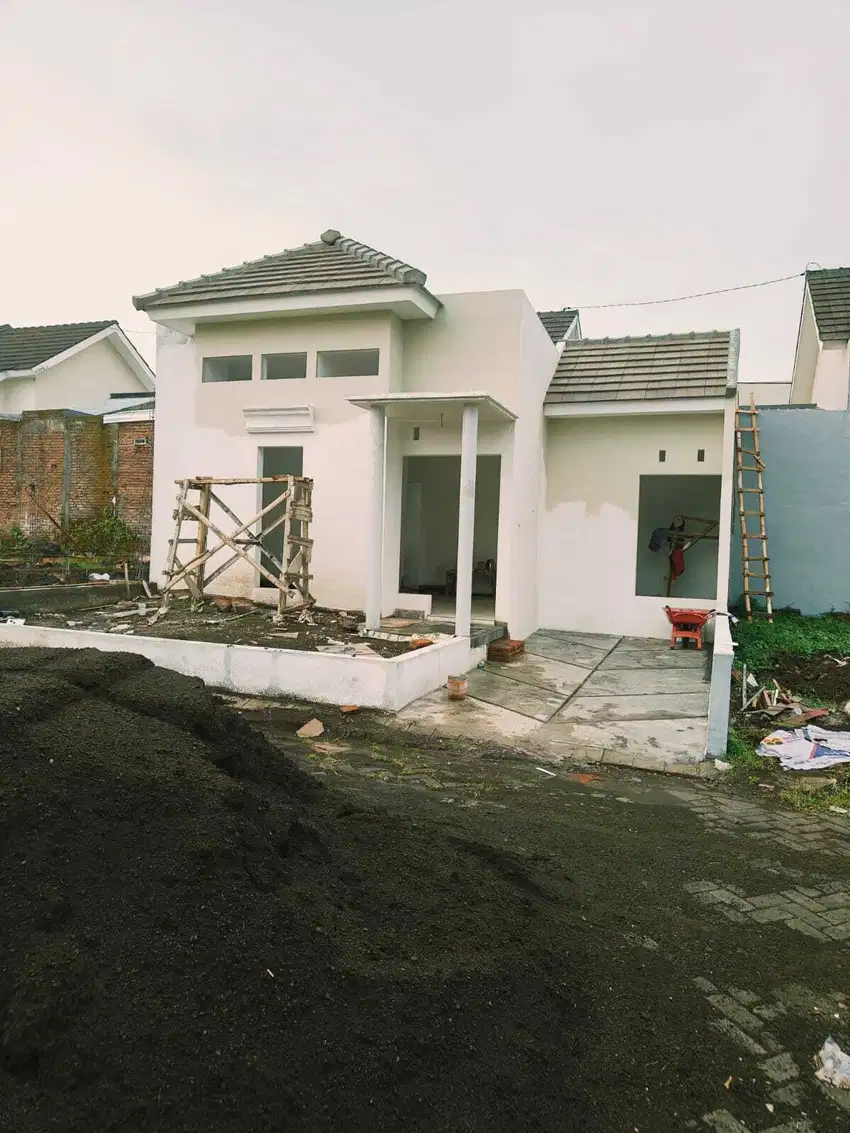RUMAH 1 LANTAI LOKASI STRATEGIS DEKAT KAMPUS UNIKAMA