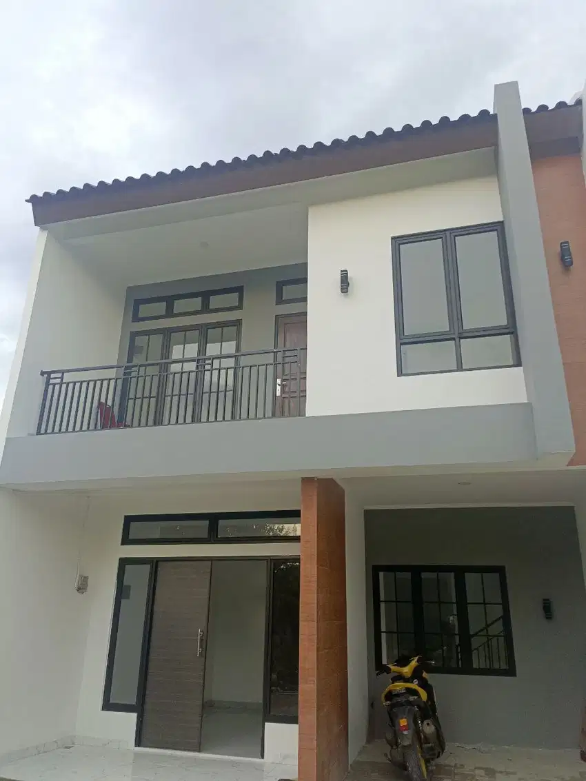 RUMAH 2 LANTAI DP 0% DI JATI MAKMUR PONDOK GEDE