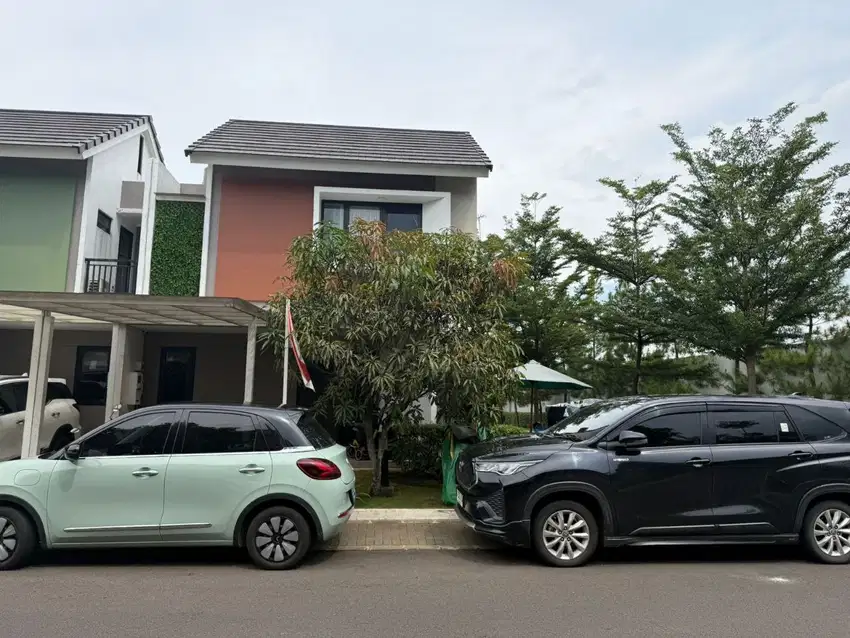 Rumah 2 lantai posisi hook di sumarecon Semi furnish