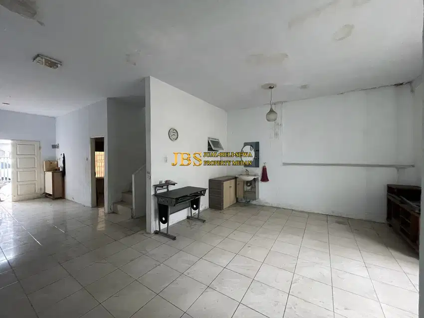 Dijual Rumah 2 Tingkat di Komplek Atria Residence Jalan Setia Budi