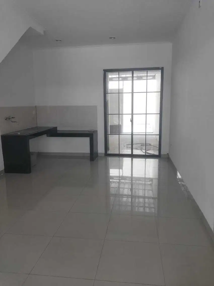 P Rgn Disewakan Rumah 4x12 East Asia Green Lake City Ready Survey