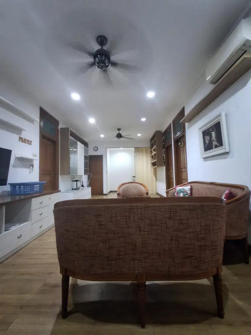 Dijual rumah 2 lantai di Sunter Kirana Jakarta Utara