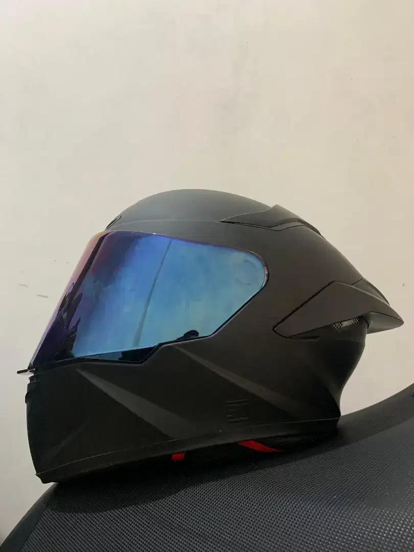 Dijual helm merk MLA