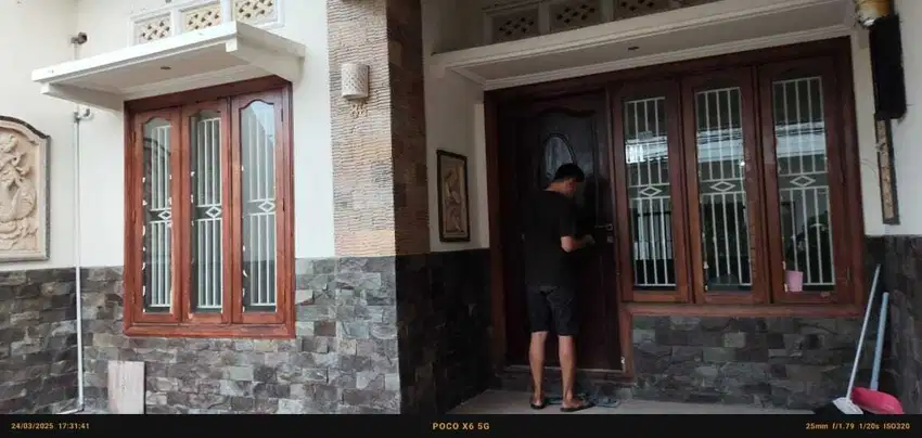 Disewakan Rumah Selangkah Ke Pakuwon Mall Simpang Darmo