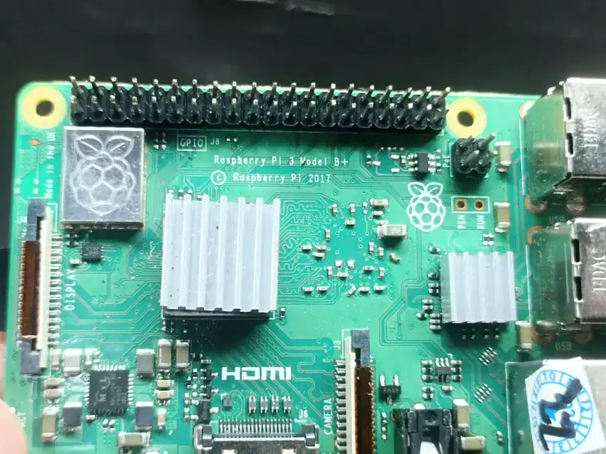 Raspberry Pi 3 Quad Core Cortex-A53 Mini PC LAN Wifi Bluetooth RAM 1GB