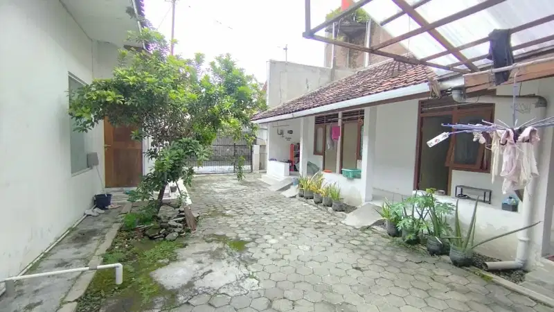 kost murah di jalan menco dekat kampus UMS Surakarta