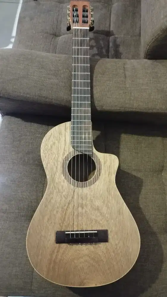 Gitar klasik custom
