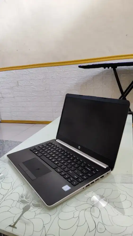 LAPTOP HP 14s-cf0063tu | Intel Core i3 | RAM 4 GB | Win 10 (Second)