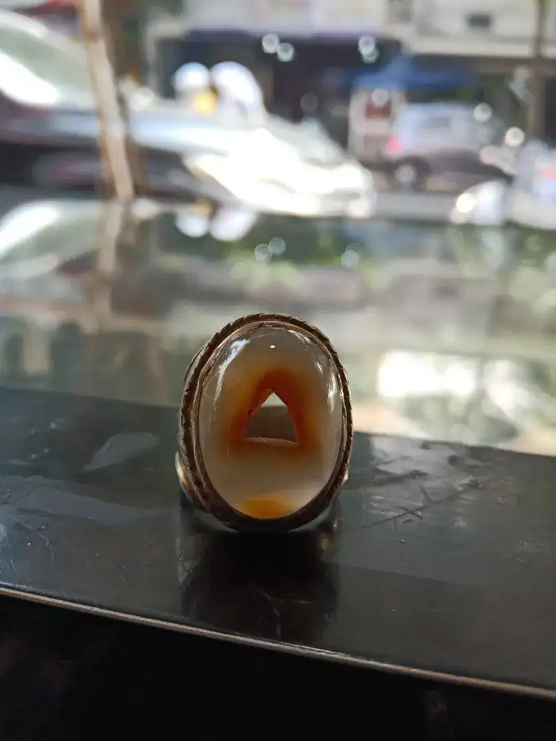 Combong lubang segitiga