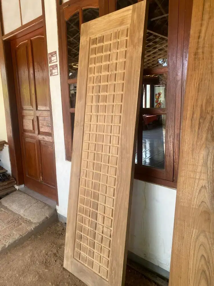 Pintu dan kusen jati