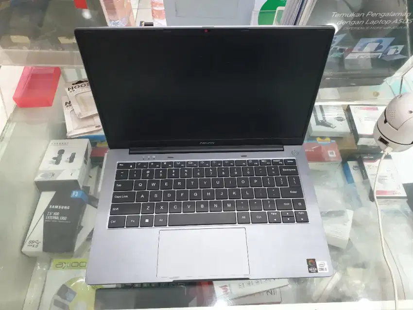 ADVAN WORKPRO LITE CORE i5 SSD 256GB