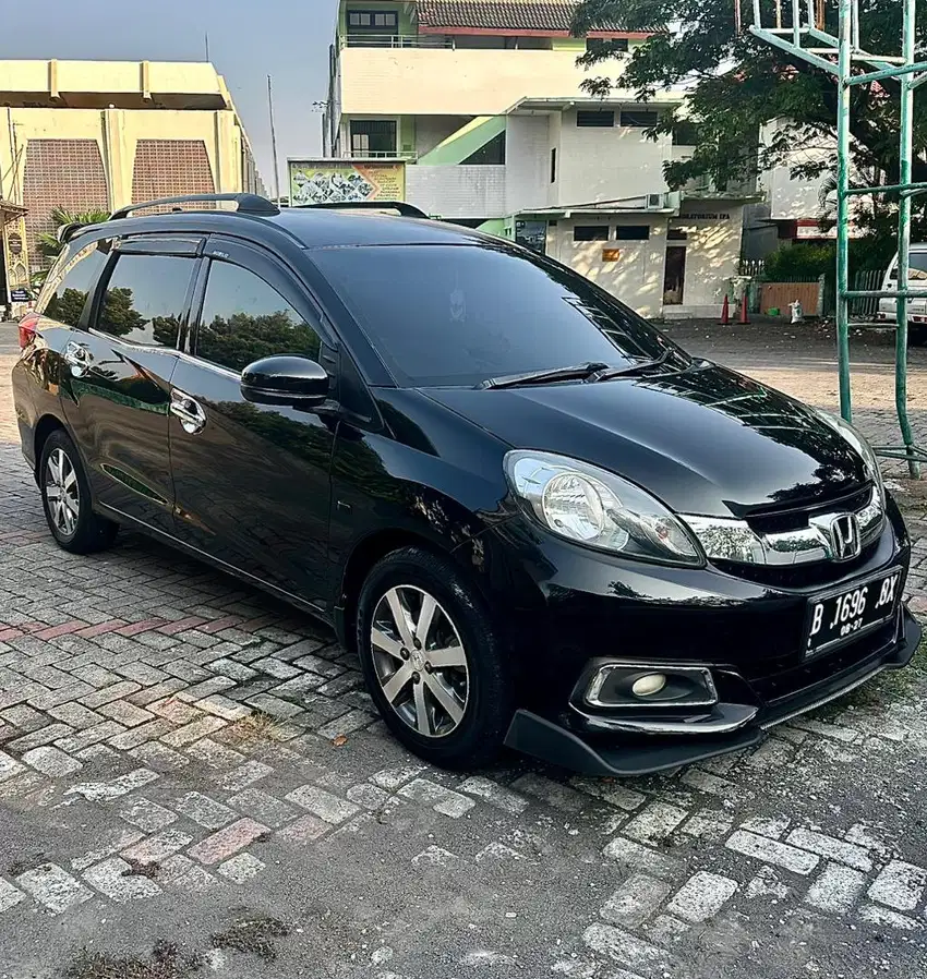 MURAH BU Honda Mobilio E Looks dr s MT 16 AC Digital Full Variasi RS