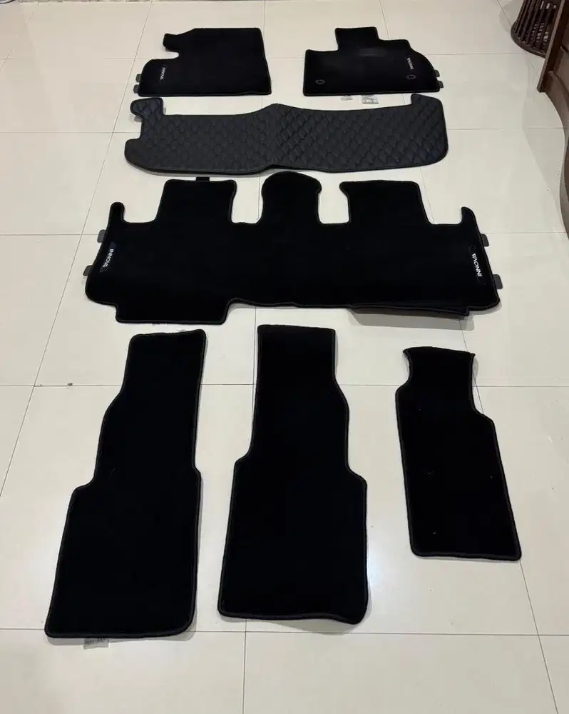 Karpet Original Innova Zenix Second