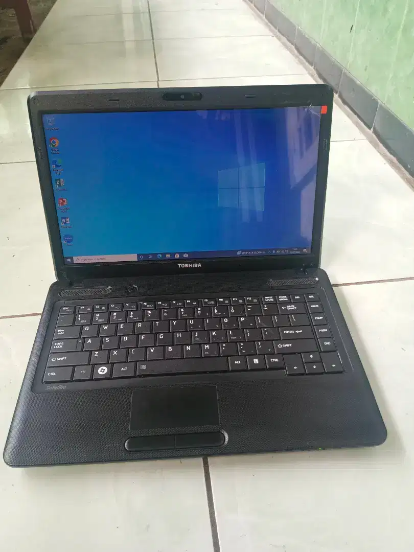 Toshiba C600 Ram 4gb hardisk 500gb