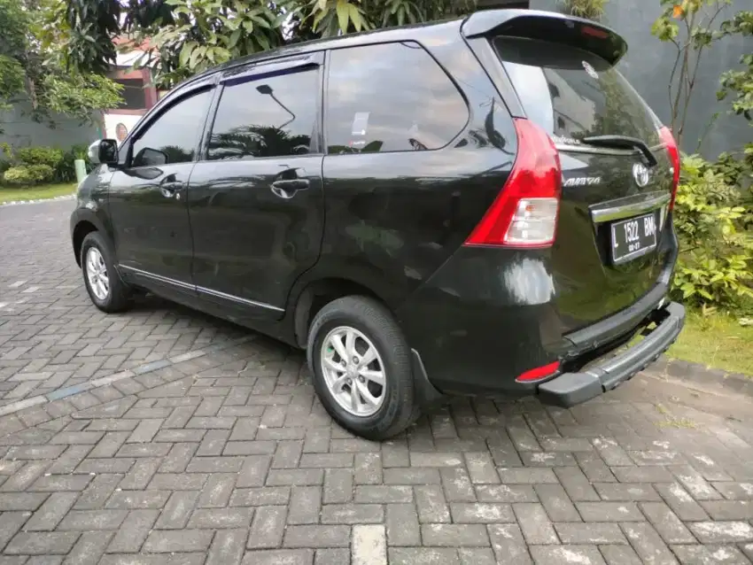 Di jual mobil bekas