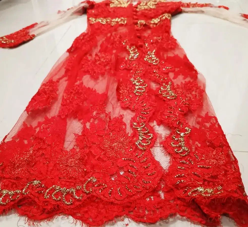 Kebaya merah tile payet