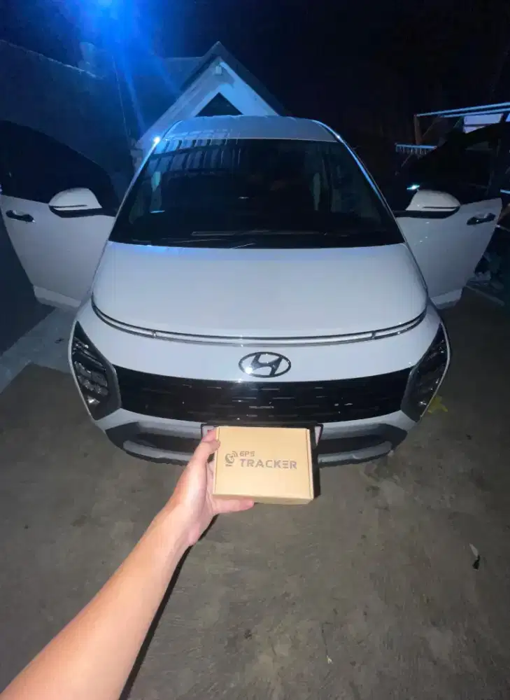 GPS tracker alat lacak kendaraan