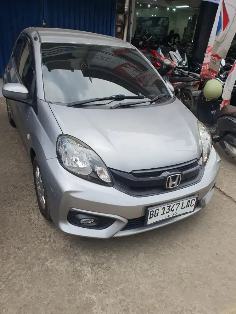 Honda brio E cvt 2017 silver
