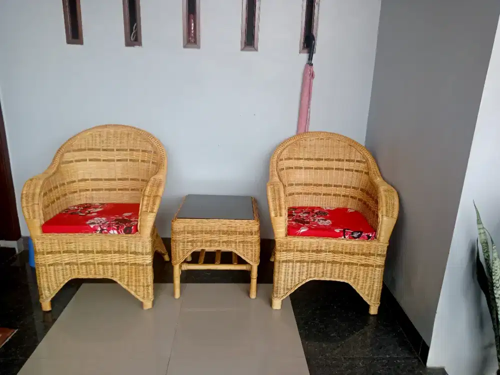 Kursi teras rotan asli