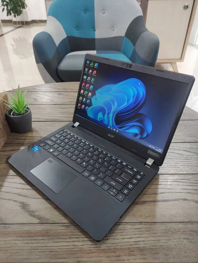Acer TravelMate P214 i5 Gen 11, RAM 16GB, SSD 512GB - Lengkap Fullset