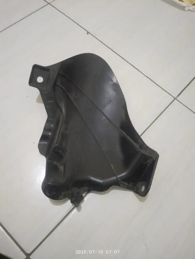 Spakbor kolong Vario 160 cbs ori