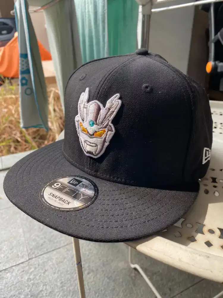 Dijual topi snapback merk new era original Ultraman series